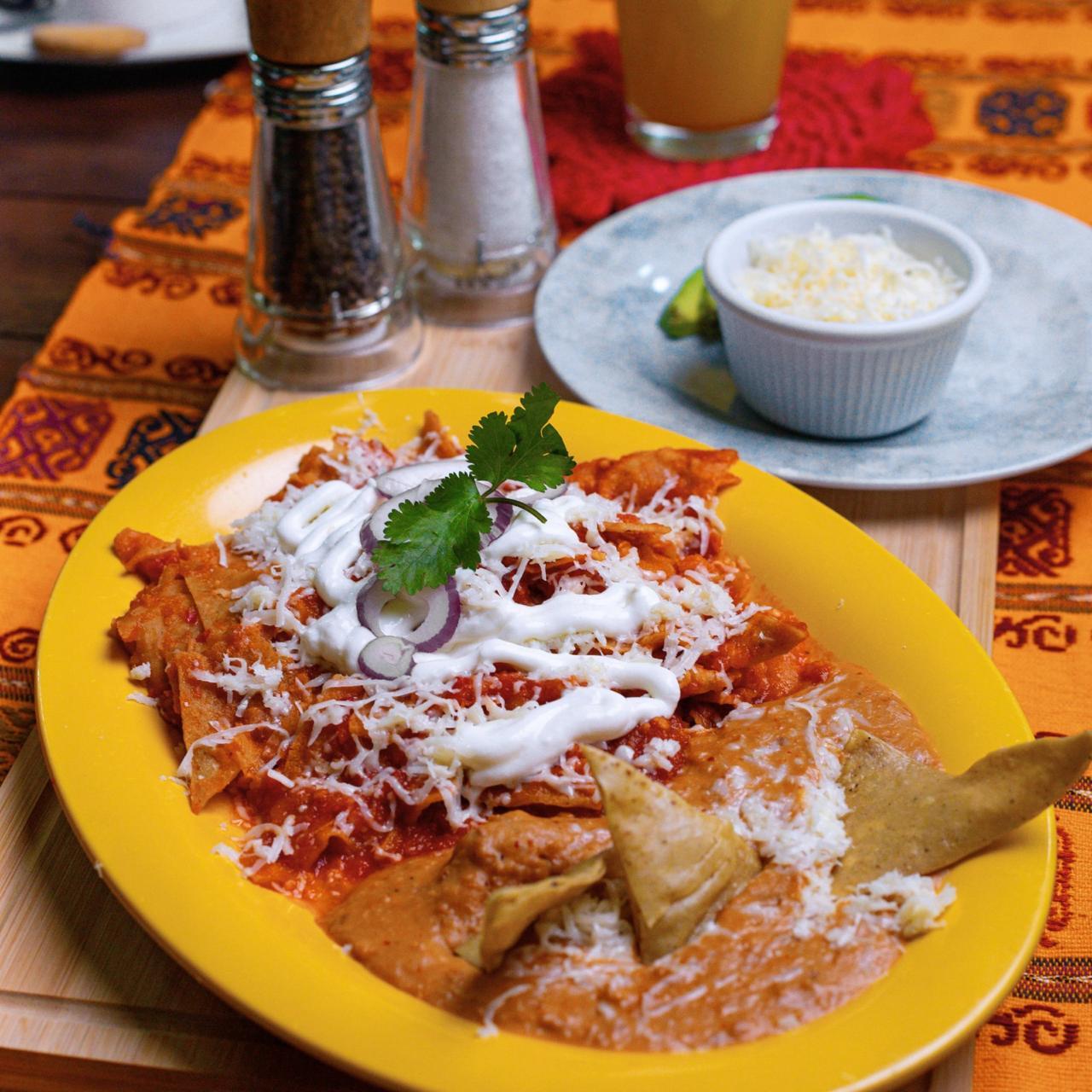 Chilaquiles rojos de La Cabaña de la Plazuela